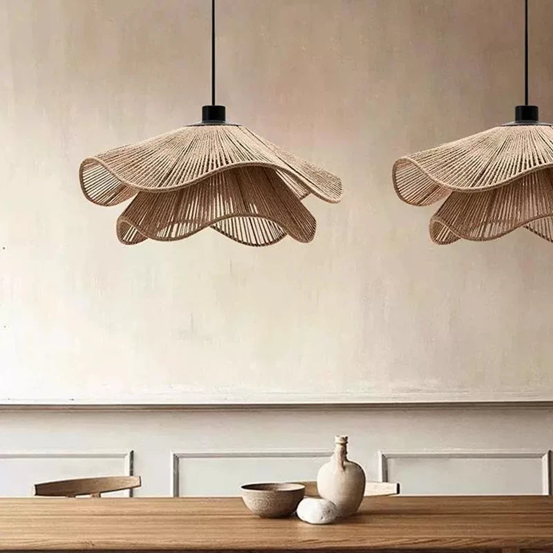 Fleur Blanc Chandelier