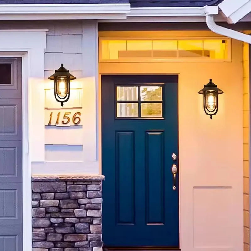 Villa Motion-Sensor Lantern