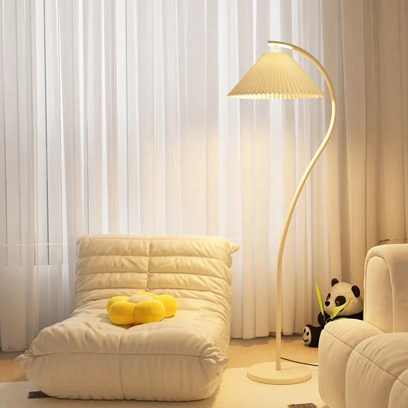 Plissé Cream Floor Lamp