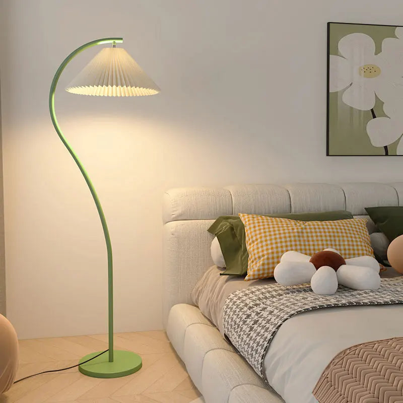 Plissé Cream Floor Lamp